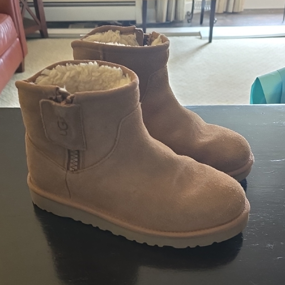 UGG Kids Brown Boots with Cozy Lining